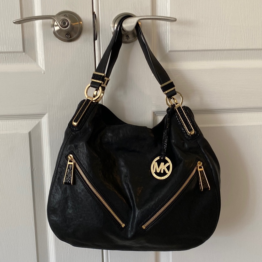Michael Kors Matilda Tote (Large)